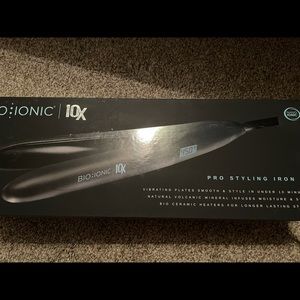 Bio ionic 10x straightening iron